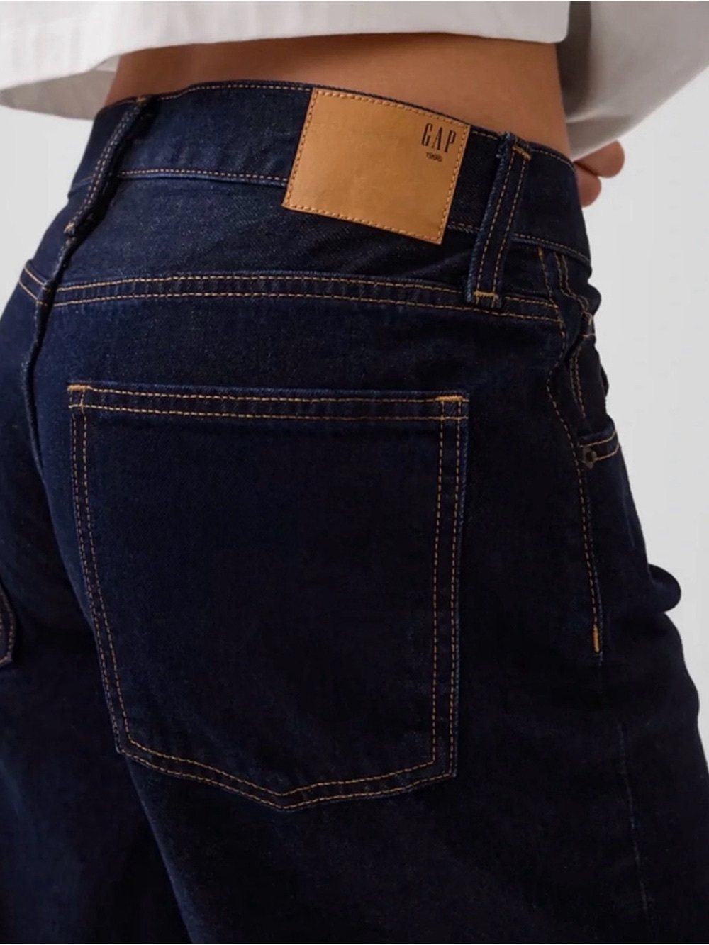 NWT Hailey Bieber x GAP - The Hailey Extra Baggy Jeans - Midnight Indigo Size 27 - Picture 4 of 9